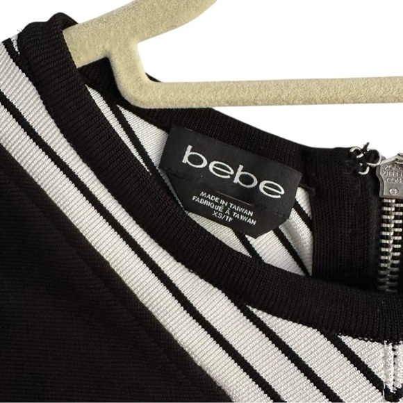 New BEBE Black White Bandage Crop Top Cap Sleeve Striped Keyhole Sexy Club XS - Picture 5 of 6